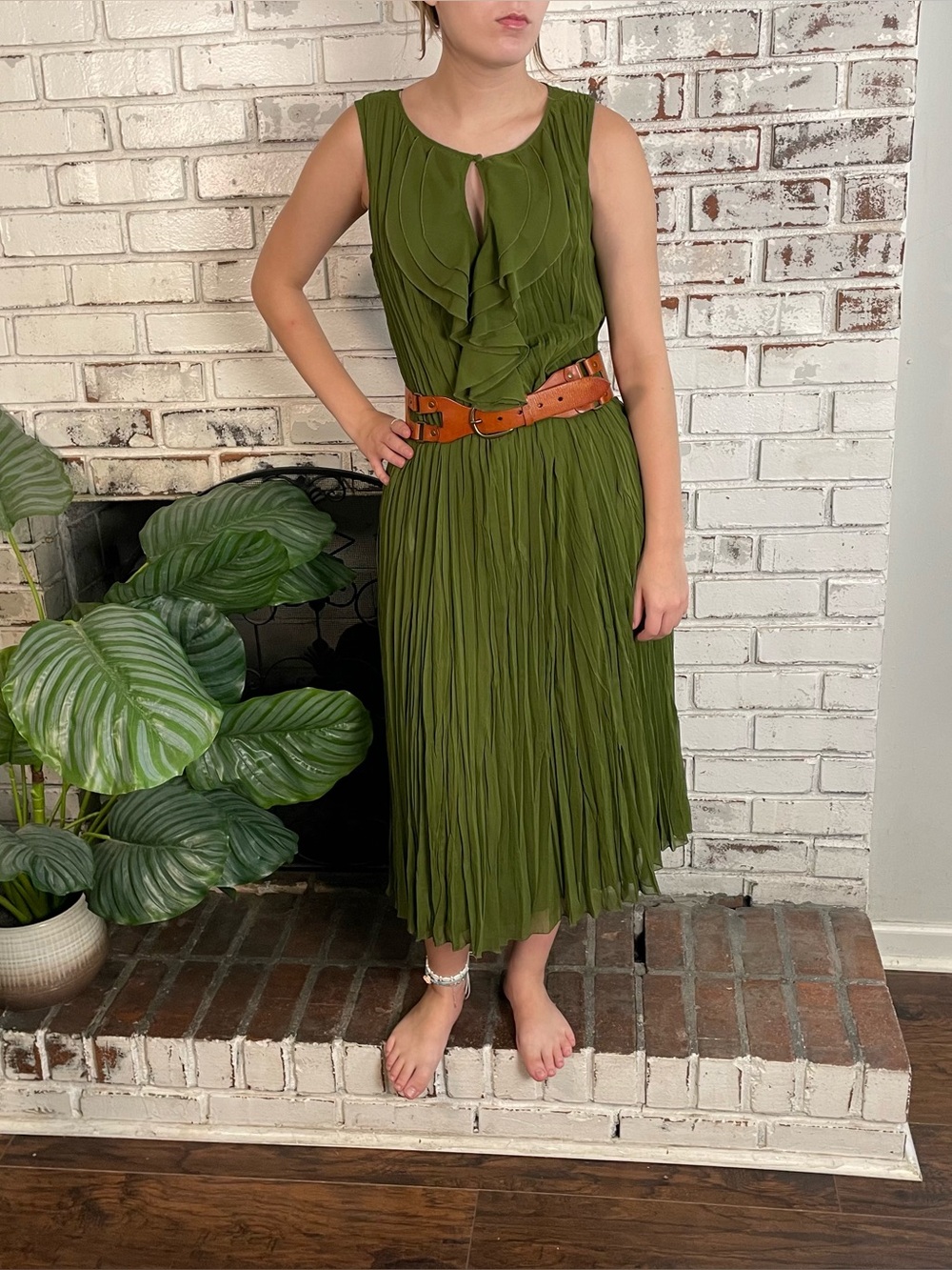 Argenti Spring Green Pleated Ruffle Bust Sleeveless Keyhole Midi Maxi Dress 4
